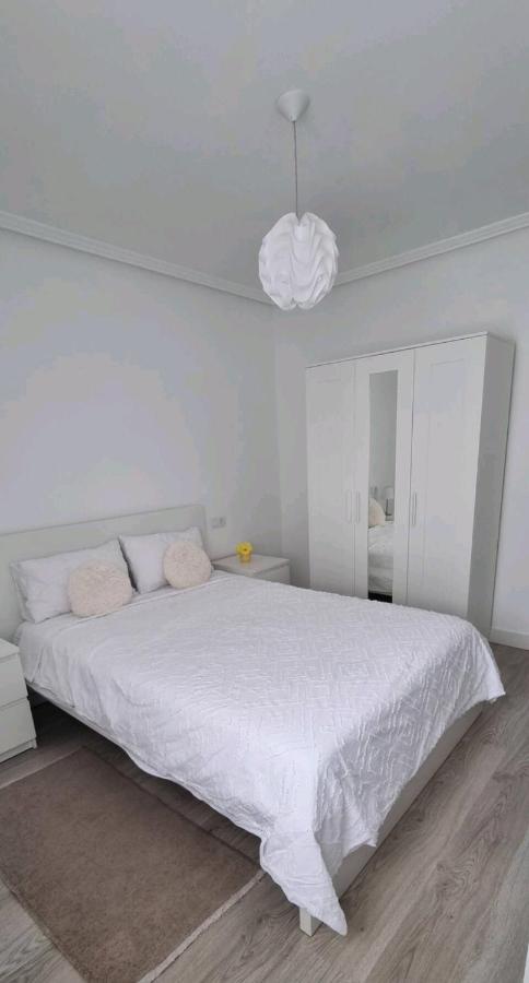 Apartamento Larisa Nájera Esterno foto